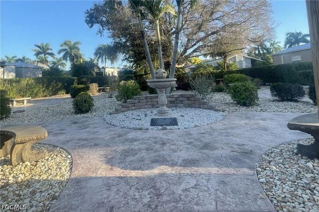 5252 Cypress Trail Resort CIR, Fort Myers, FL 33905