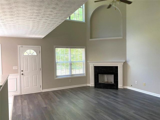 646 Lakes Circle, Lithonia, GA 30058