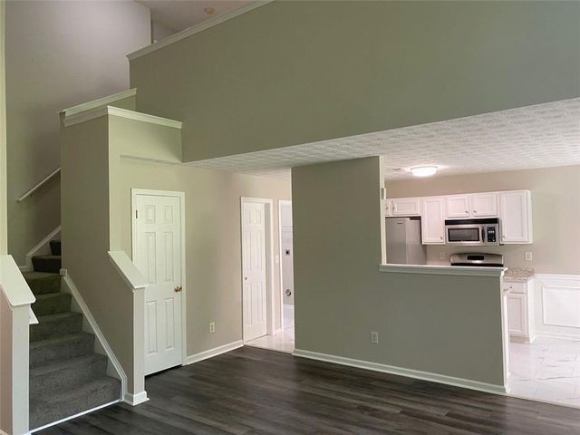 646 Lakes Circle, Lithonia, GA 30058