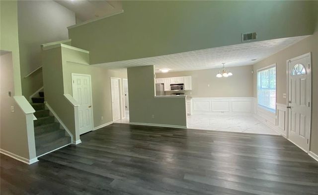 646 Lakes Circle, Lithonia, GA 30058