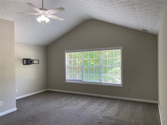646 Lakes Circle, Lithonia, GA 30058