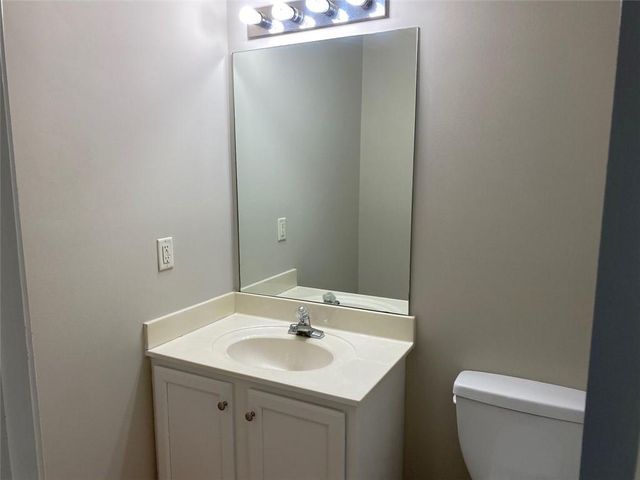 646 Lakes Circle, Lithonia, GA 30058
