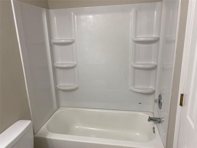 646 Lakes Circle, Lithonia, GA 30058