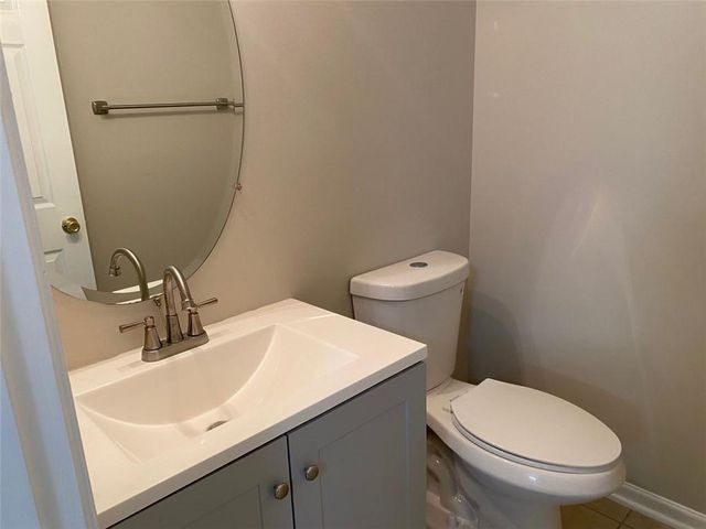 646 Lakes Circle, Lithonia, GA 30058