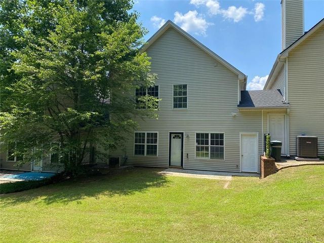 646 Lakes Circle, Lithonia, GA 30058
