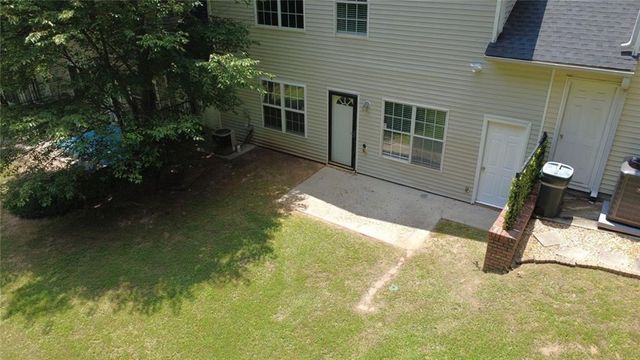 646 Lakes Circle, Lithonia, GA 30058