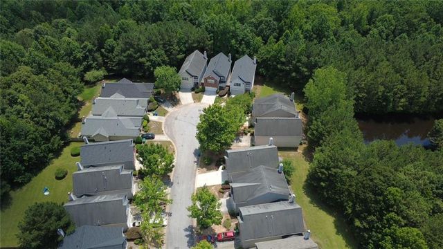 646 Lakes Circle, Lithonia, GA 30058