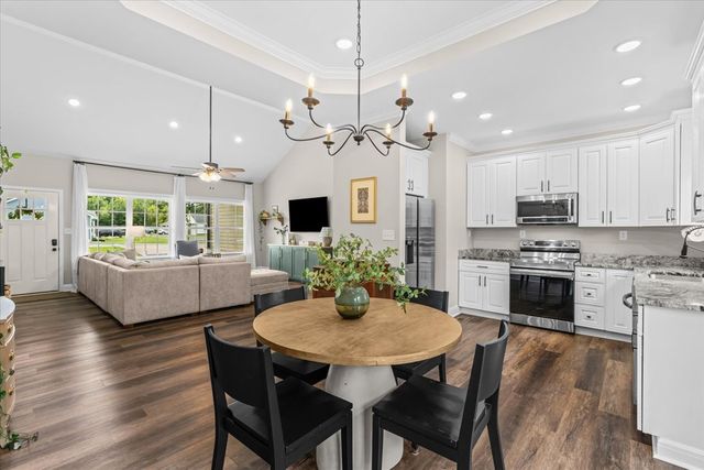 195 Timberbrook Drive, Chatsworth, GA 30705