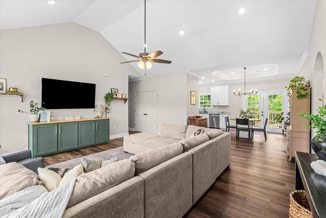 195 Timberbrook Drive, Chatsworth, GA 30705