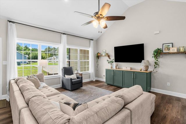 195 Timberbrook Drive, Chatsworth, GA 30705