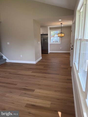 203 N CUMMINGS AVE, Glassborough, NJ 08028