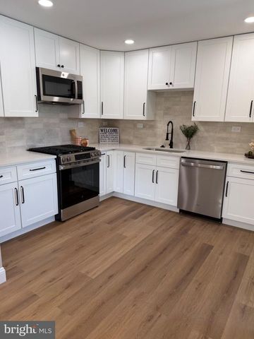 203 N CUMMINGS AVE, Glassborough, NJ 08028