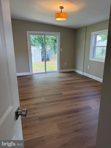203 N CUMMINGS AVE, Glassborough, NJ 08028