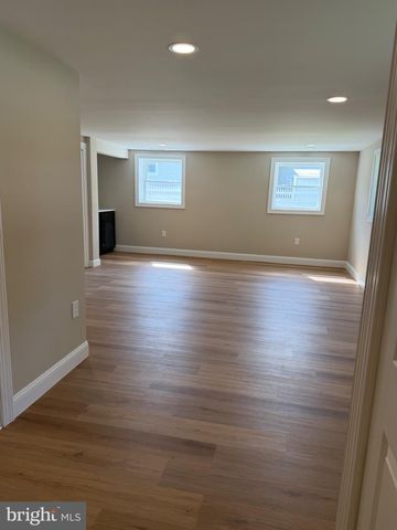 203 N CUMMINGS AVE, Glassborough, NJ 08028