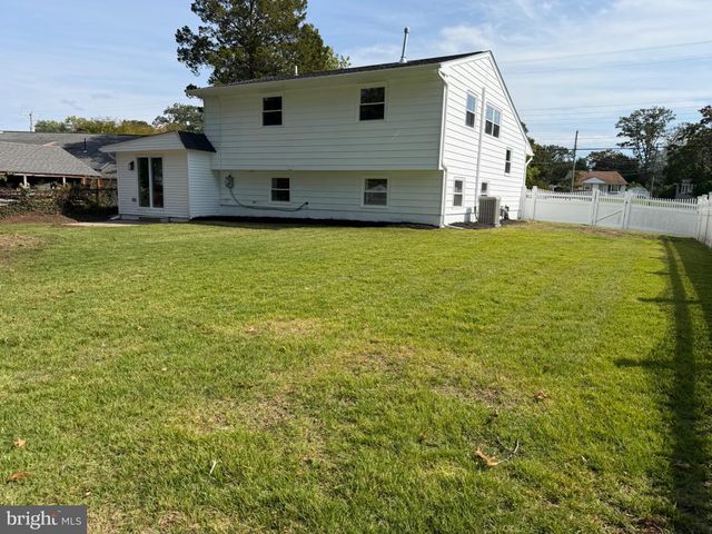 203 N CUMMINGS AVE, Glassborough, NJ 08028