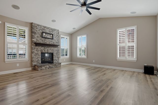 5036 Winslow Dr, Mount Juliet, TN 37122