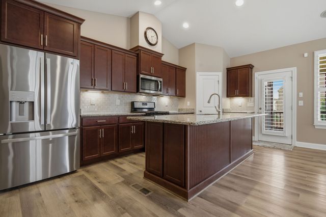 5036 Winslow Dr, Mount Juliet, TN 37122