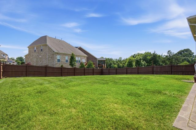 5036 Winslow Dr, Mount Juliet, TN 37122