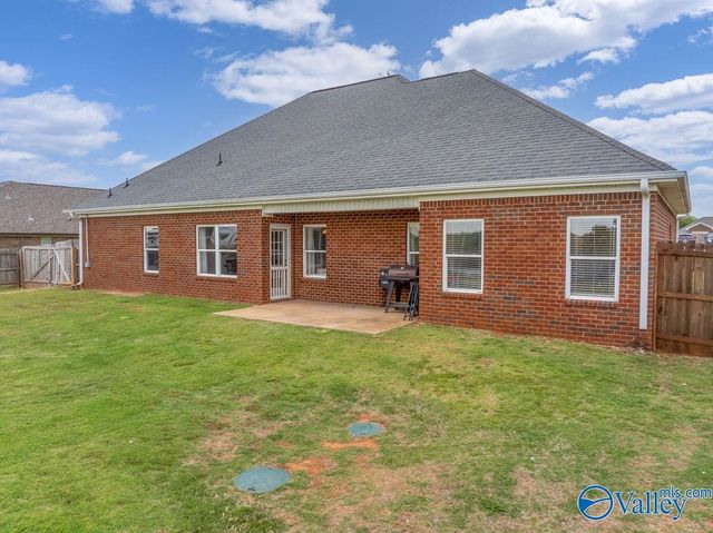 114 Evergreenview Drive, Hazel Green, AL 35750