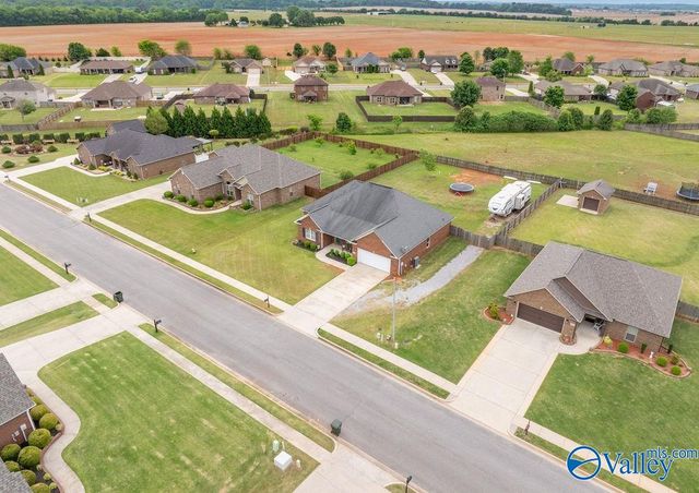 114 Evergreenview Drive, Hazel Green, AL 35750
