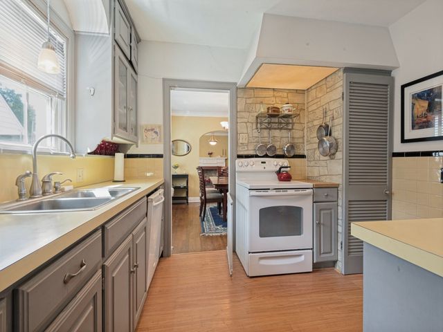 5716 Winton Street, Dallas, TX 75206