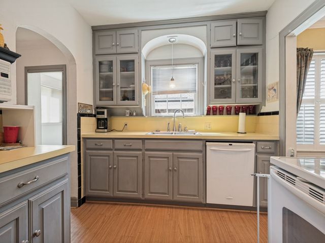 5716 Winton Street, Dallas, TX 75206