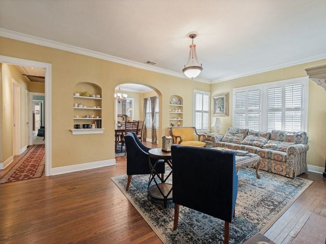 5716 Winton Street, Dallas, TX 75206