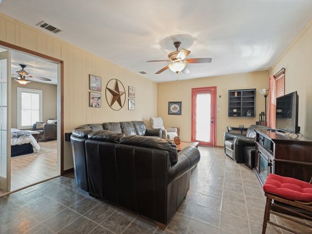 5716 Winton Street, Dallas, TX 75206