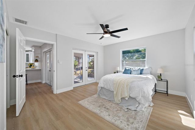 11702 84TH AVENUE, Seminole, FL 33772