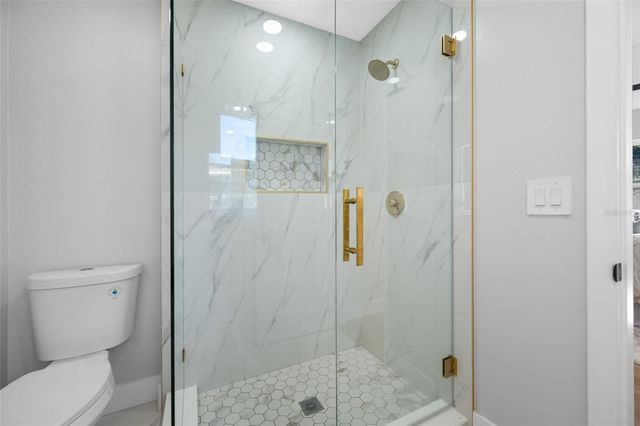 11702 84TH AVENUE, Seminole, FL 33772