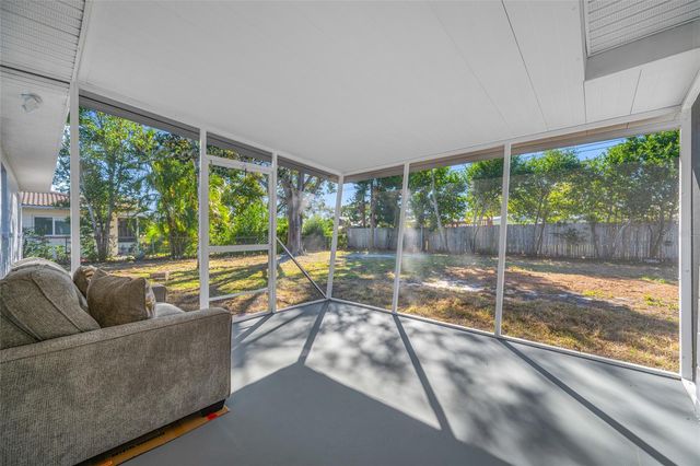 11702 84TH AVENUE, Seminole, FL 33772