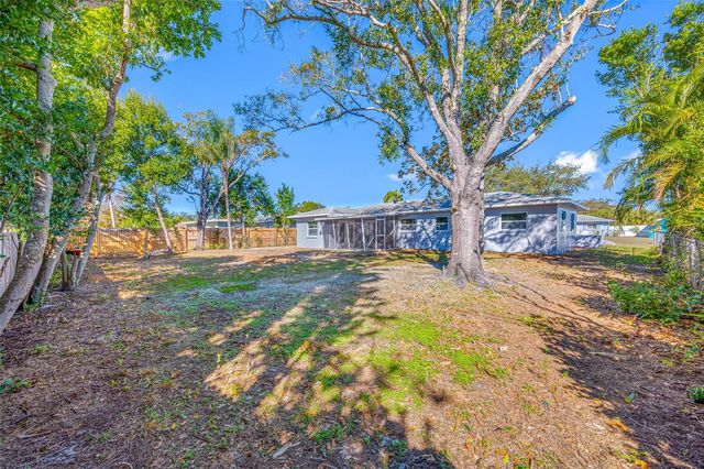 11702 84TH AVENUE, Seminole, FL 33772