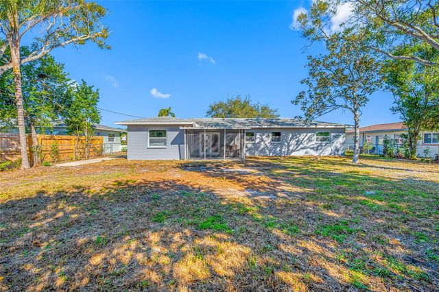 11702 84TH AVENUE, Seminole, FL 33772