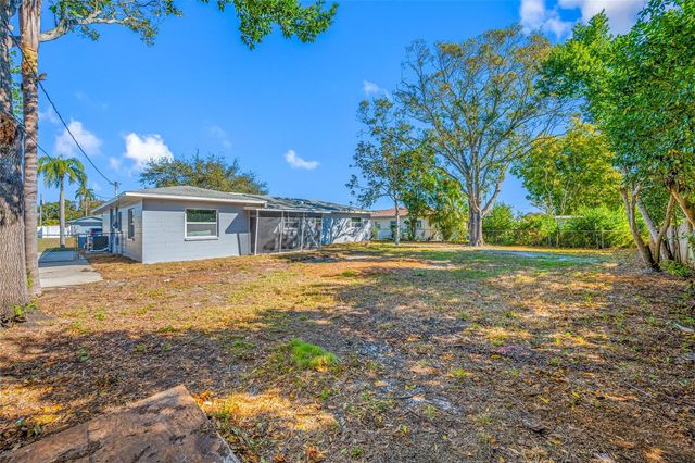 11702 84TH AVENUE, Seminole, FL 33772