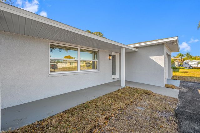 11702 84TH AVENUE, Seminole, FL 33772