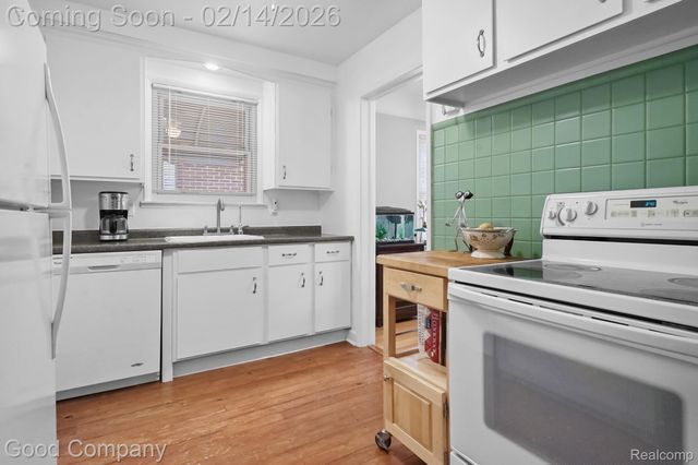 1245 West Boulevard, Berkley, MI 48072