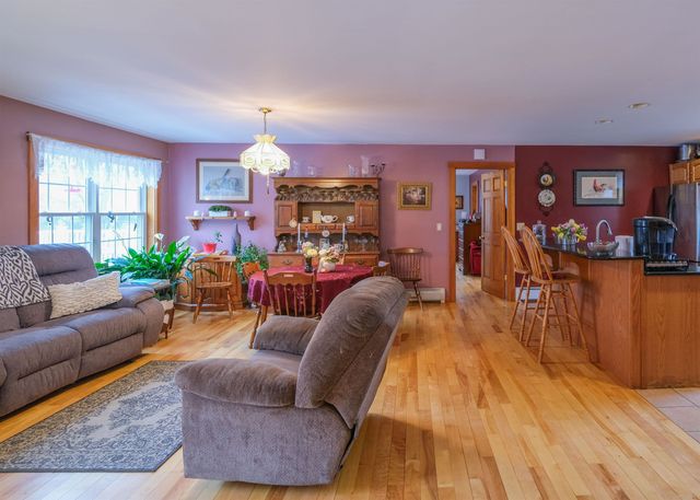 5 Malagash Road, Reading, VT 05062