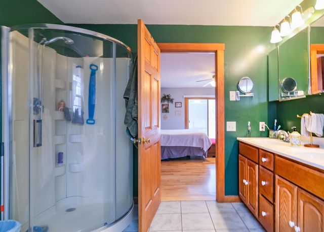 5 Malagash Road, Reading, VT 05062