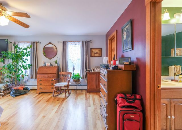 5 Malagash Road, Reading, VT 05062