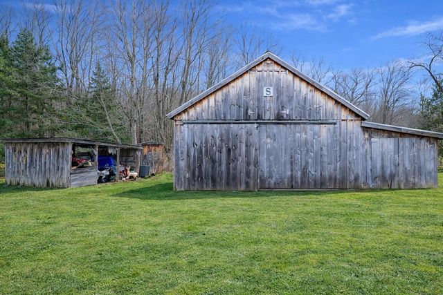 5 Malagash Road, Reading, VT 05062