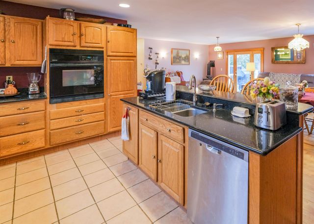 5 Malagash Road, Reading, VT 05062