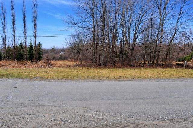 5 Malagash Road, Reading, VT 05062