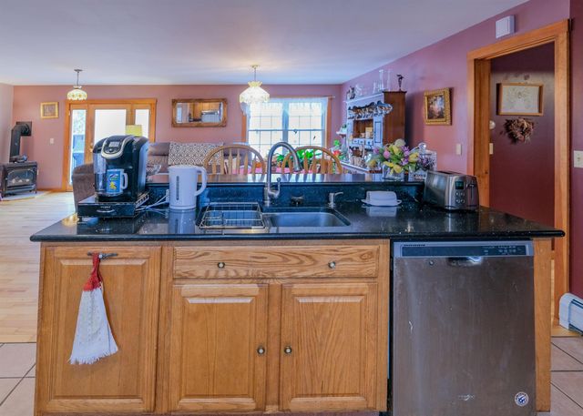 5 Malagash Road, Reading, VT 05062