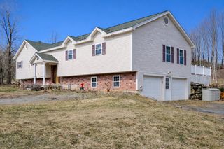 5 Malagash Road, Reading, VT 05062