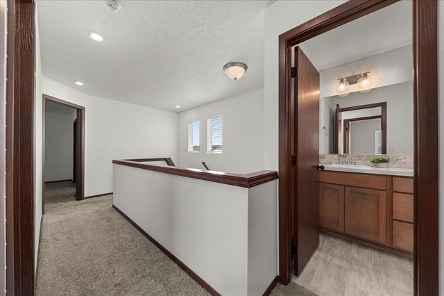 10520 W Lingonberry Rd, Cheney, WA 99004