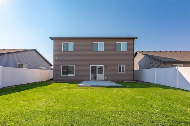 10520 W Lingonberry Rd, Cheney, WA 99004