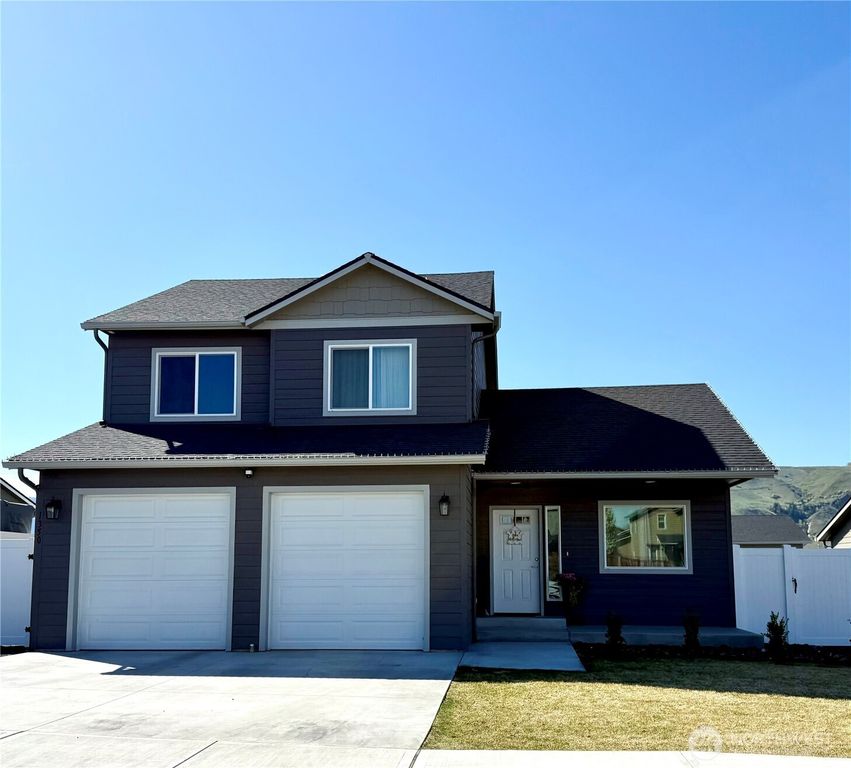 582 S Joseph Avenue, East Wenatchee, WA 98802