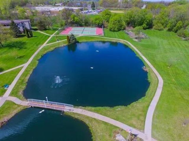 10630 Rockford Road 112, Plymouth, MN 55442