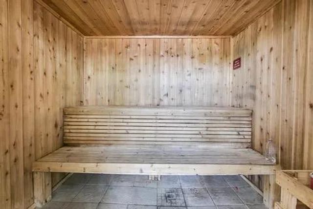 10630 Rockford Road 112, Plymouth, MN 55442