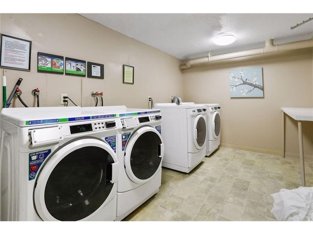 10630 Rockford Road 112, Plymouth, MN 55442